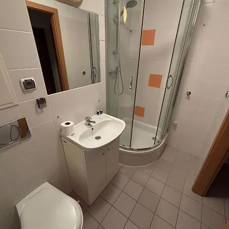 Aparthotel Dom Akademicki Przy Ulicy Nieszawskiej *