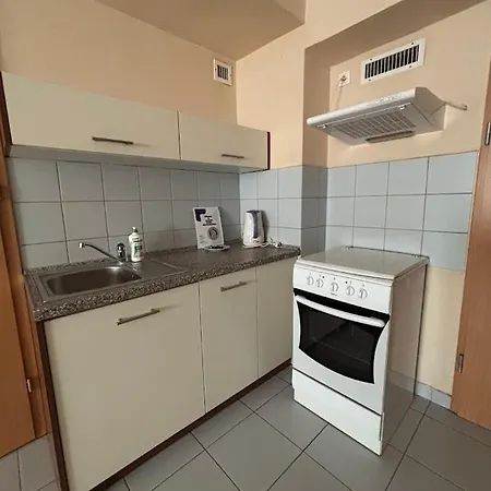 Aparthotel Dom Akademicki Przy Ulicy Nieszawskiej Poznan