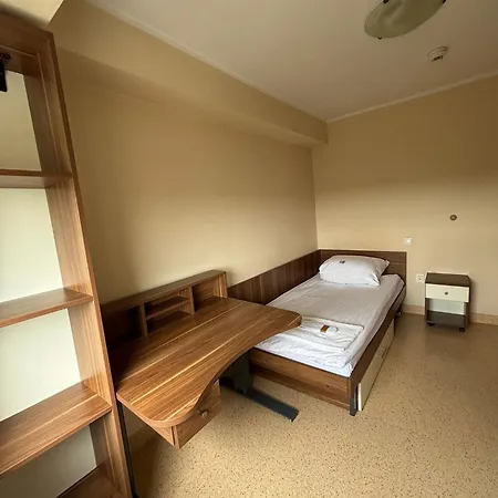 Aparthotel Dom Akademicki Przy Ulicy Nieszawskiej