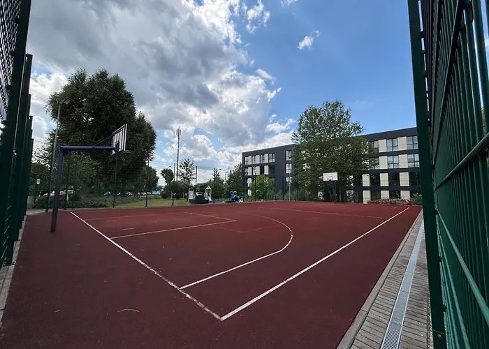 Dom Akademicki Przy Ulicy Nieszawskiej 3*