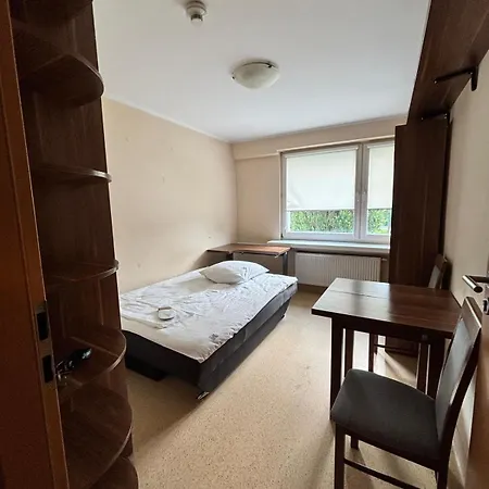 Dom Akademicki Przy Ulicy Nieszawskiej Aparthotel 3*